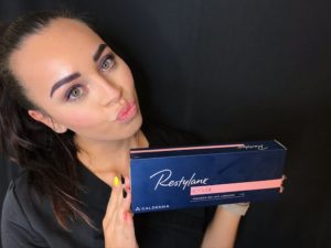 Restylane-kysse-Phoenix-Arizona