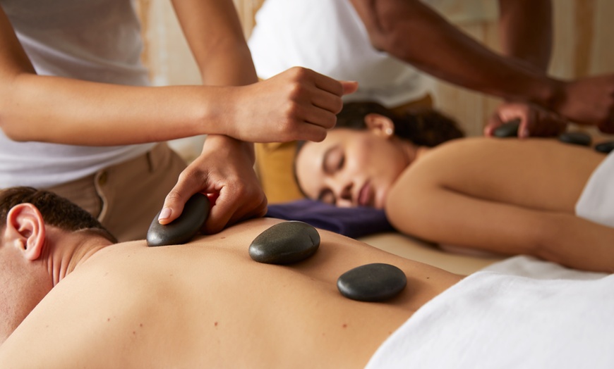 couples-hot-stone-massage